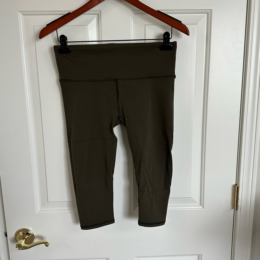 Lululemon Dark Olive Green Leggings (capris)
